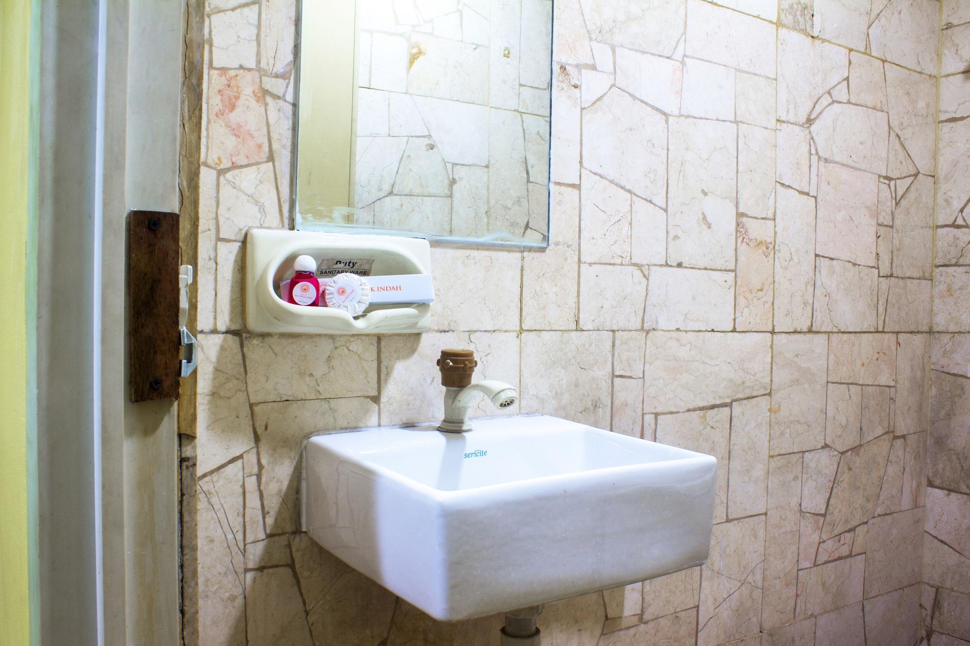 New Priok Indah Syariah Hotel Джакарта Екстер'єр фото